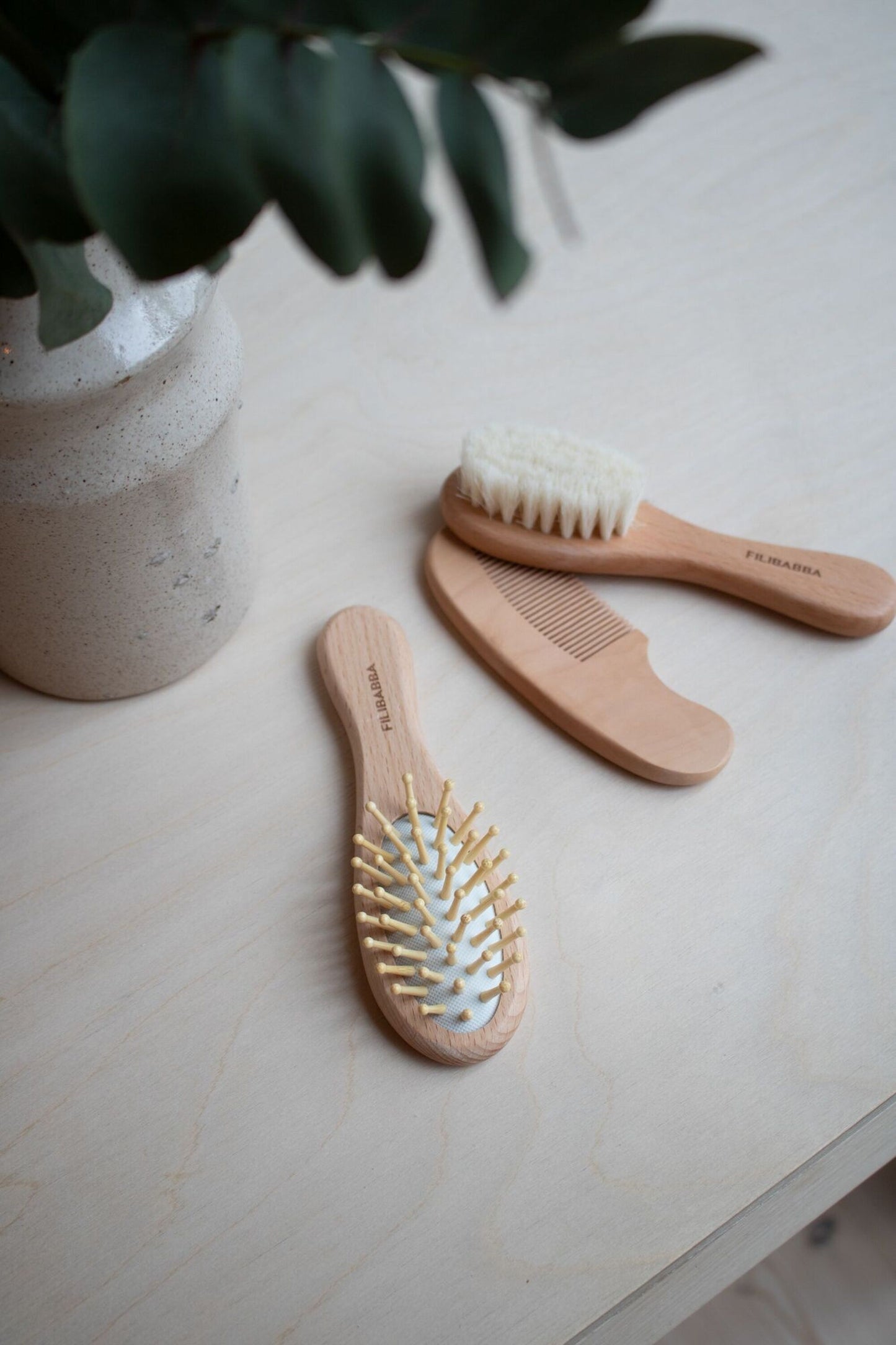 Set brosses et peigne - 3 pièces