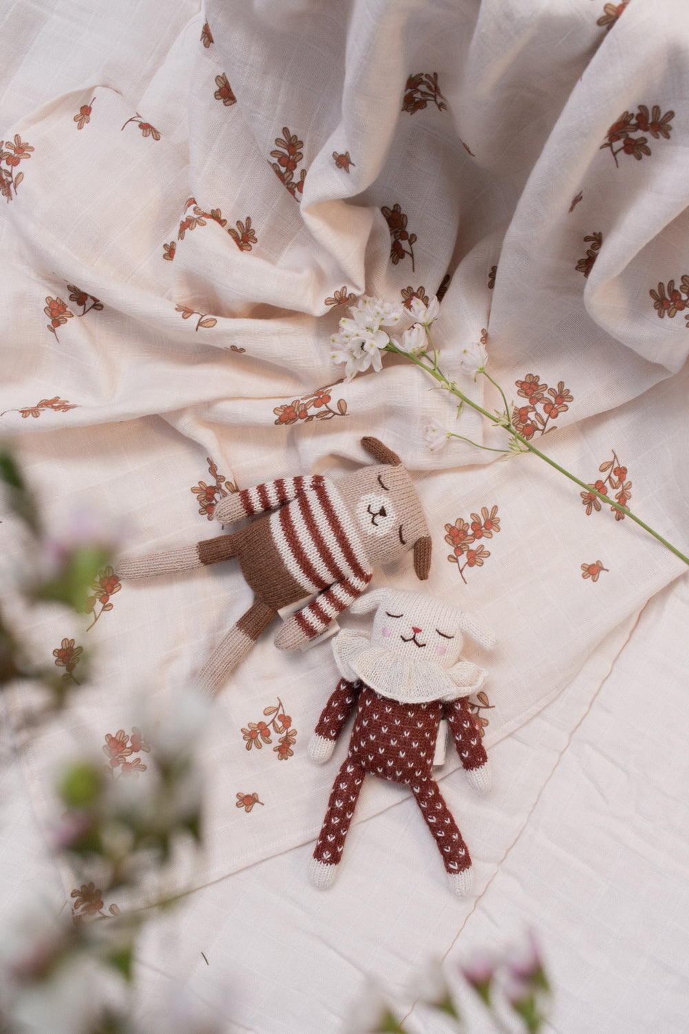 Peluche en alpaga - Chien en marinière sienne