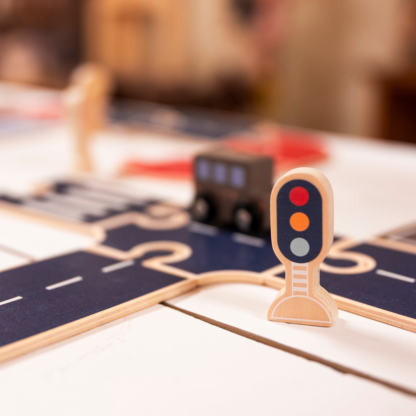 Jouet en bois - Circuit de voitures