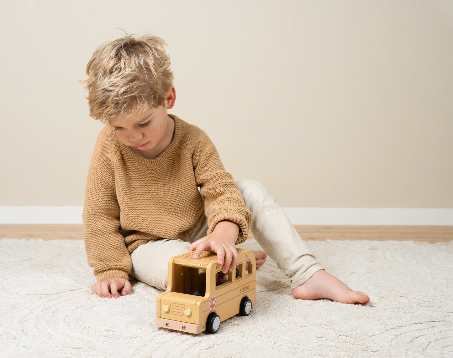 Jouet en bois - Bus scolaire