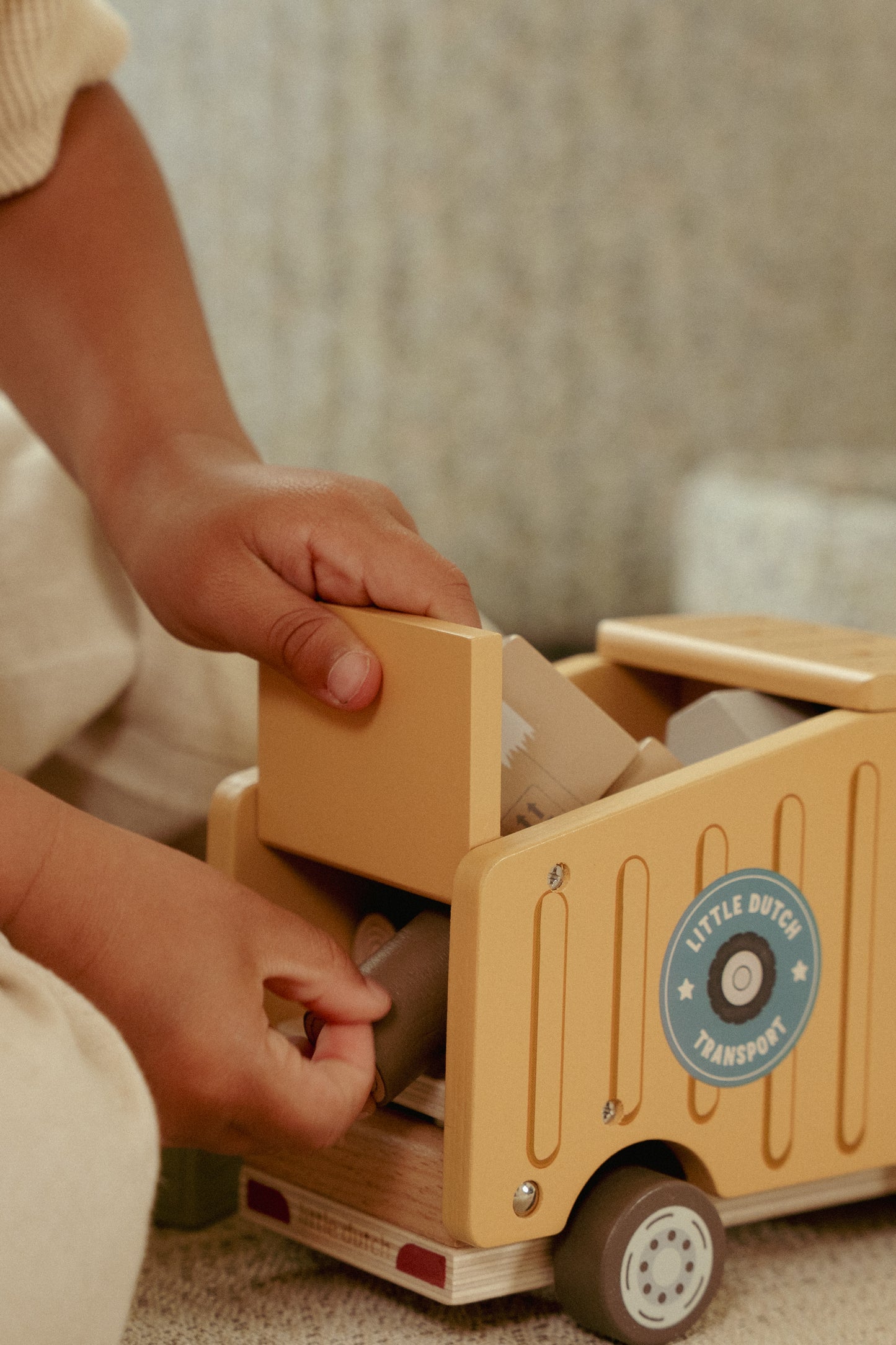 Jouet en bois - Camion benne