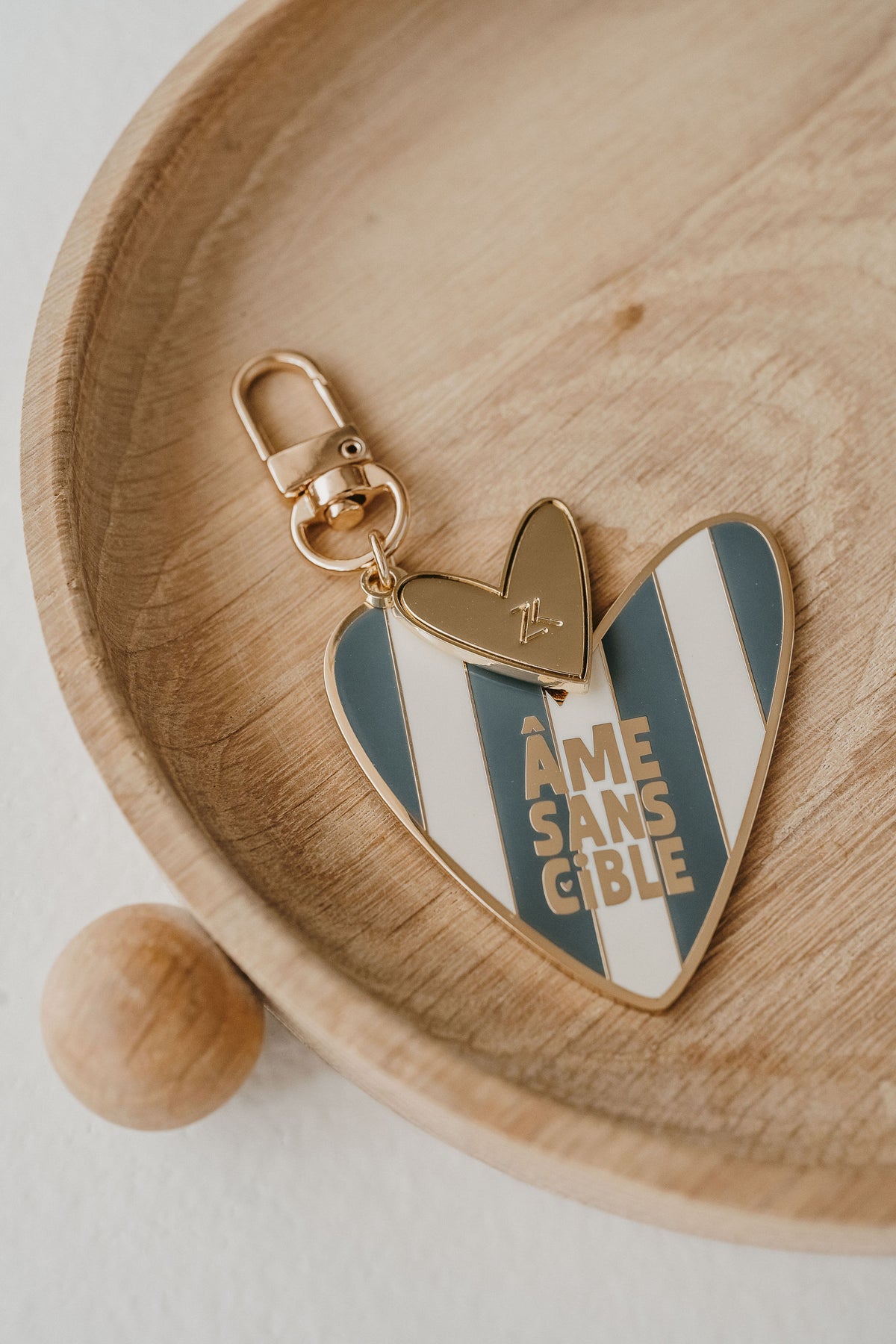 Porte-clés émaillé cœur - Âme sans cible