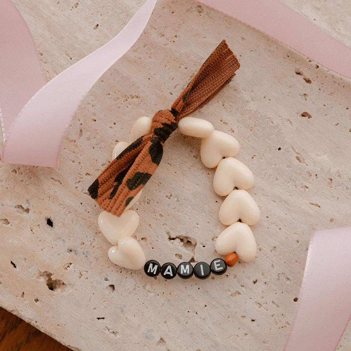 Bracelet MAMIE - Maxi Coeurs Beige & Noeud Léopard